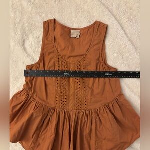 Women's Sleeveless Rust Top Size 4